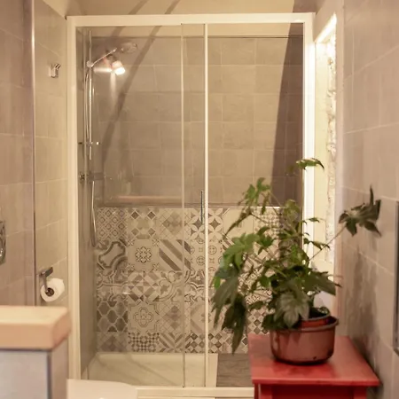 Naturas Con Piscina Idromassaggio Calda, Privata E Gratuita * Rossana