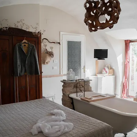 Apartment Naturas Con Piscina Idromassaggio Calda, Privata E Gratuita