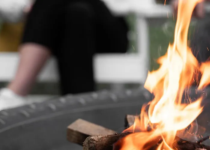 Naturas Con Piscina Idromassaggio Calda, Privata E Gratuita * Rossana