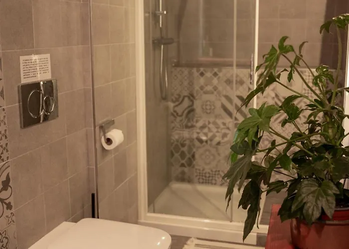 Naturas Con Piscina Idromassaggio Calda, Privata E Gratuita * Rossana