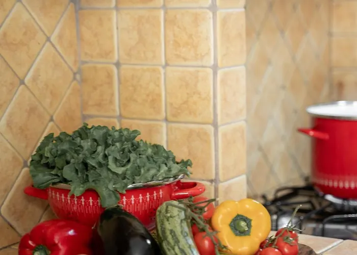 Naturas Con Piscina Idromassaggio Calda, Privata E Gratuita Rossana